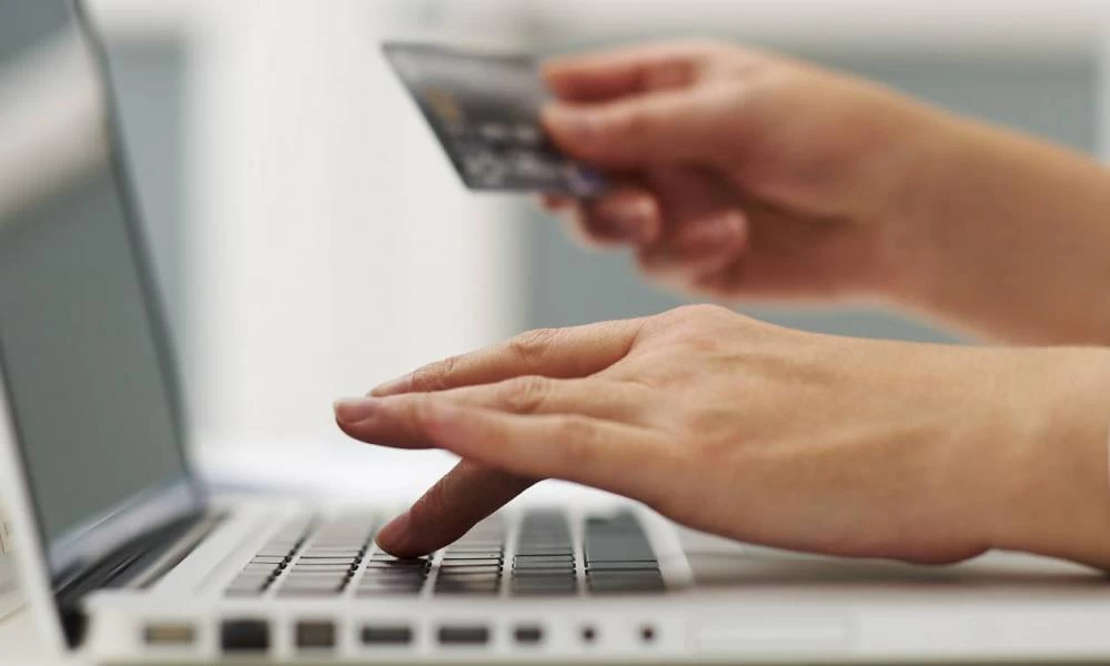 "Τέρμα το γκάζι" στο ηλεκτρονικό εμπόριο με αύξηση 107%